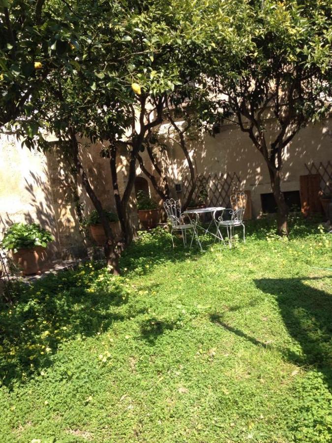 Il Giardino Bed & Breakfast Grottaglie Exterior photo